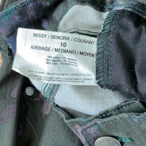 Bandolino Jeans - Picture 7 of 11